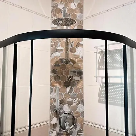 101 Block טיראנה